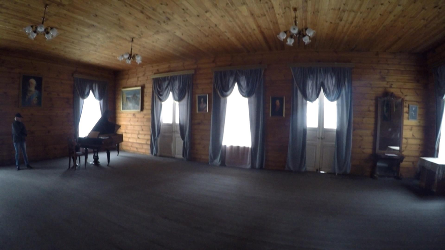 Главный дом музея-усадьбы П. П. Семёнова-Тян-Шанского)